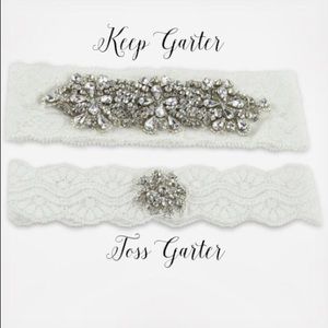 Paisley Box Garter Set